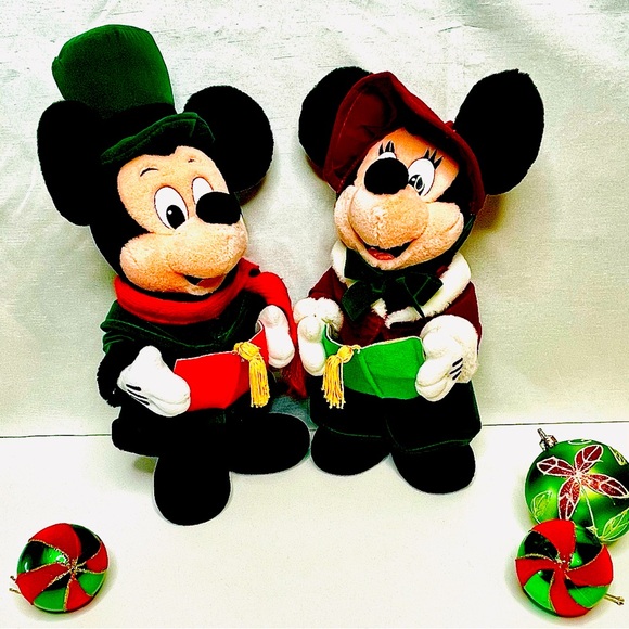 Disney Minnie & Mickey Mouse Winter Plush Carolers Standing @ 17”  Like New! - Picture 2 of 13